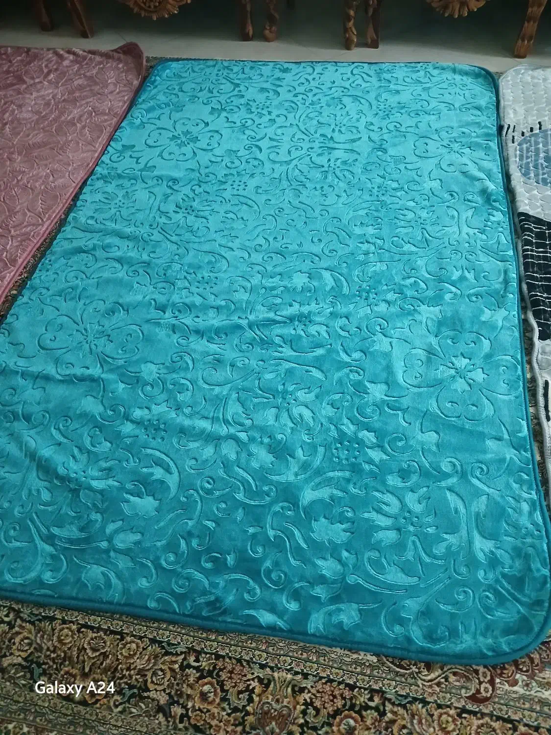 پتو آکبند جنس ضخیم|رختخواب، بالش، پتو|ورامین, ورامین|دیوار