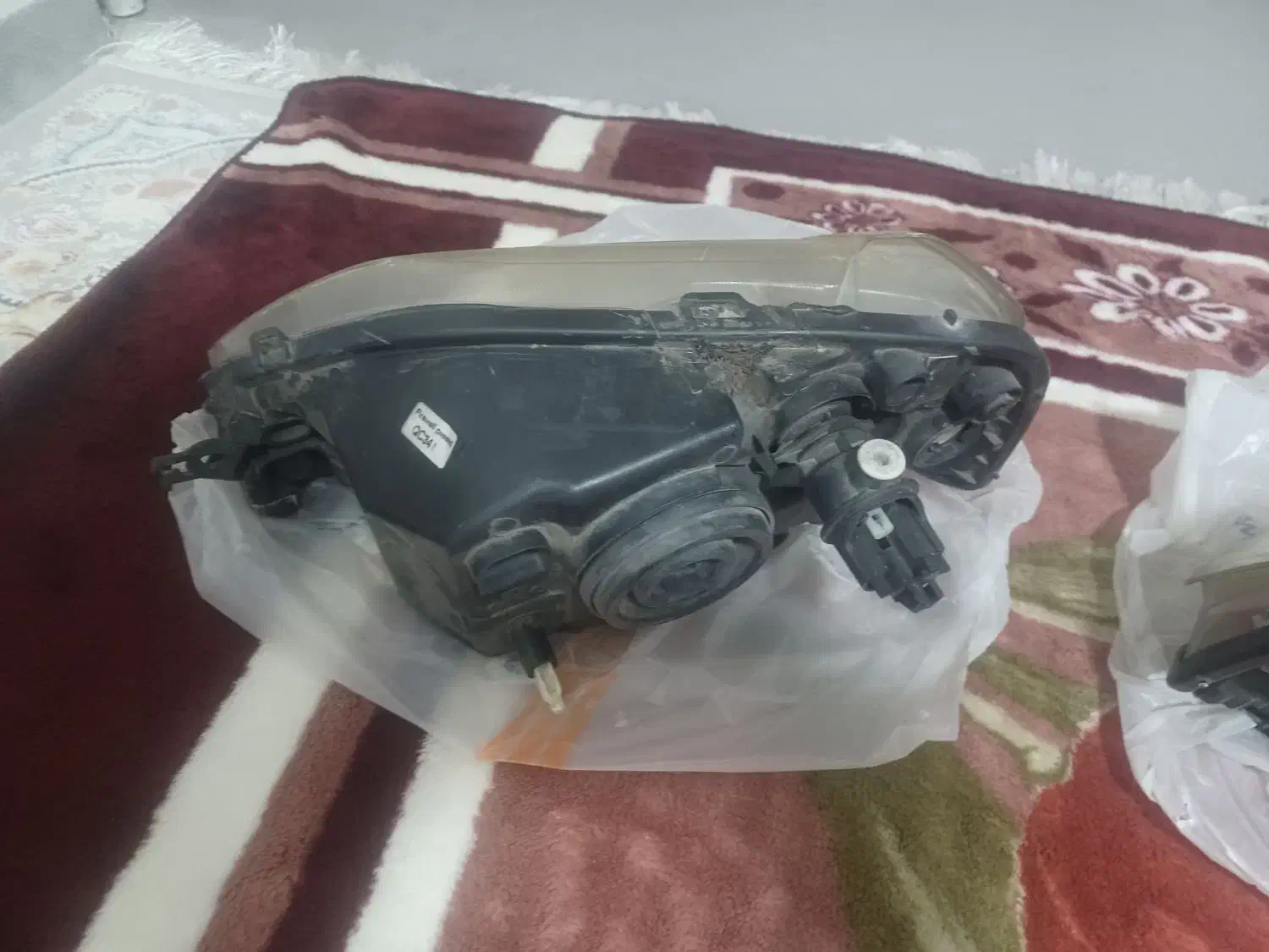 چراغ ال نود|قطعات یدکی و لوازم جانبی|رباط‌کریم, رباط‌کریم|دیوار