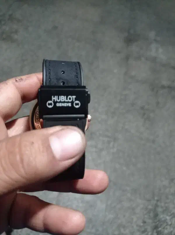 ساعت مارک هابلوت|ساعت|شوشتر, |دیوار