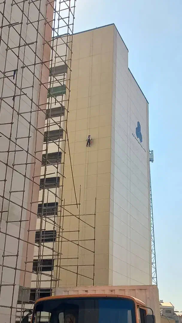 نصب ایزوگام با طناب راپل اجرا عایق رطوبتی نانو نما|خدمات پیشه و مهارت|رشت, منظریه|دیوار