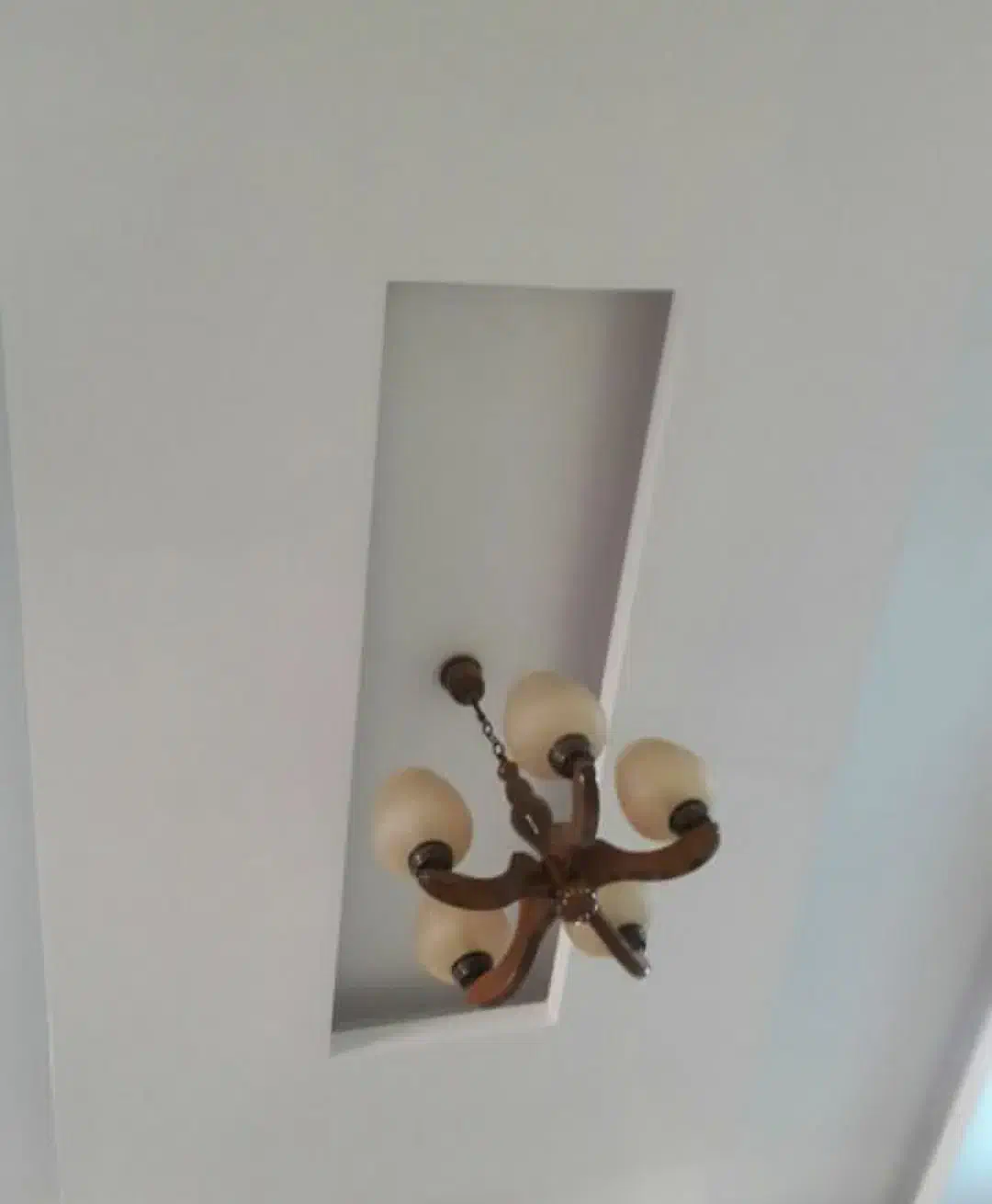 لوستر پنج شعله کاملا سالم در حد نو|لوستر و چراغ آویز|تهران, تسلیحات|دیوار