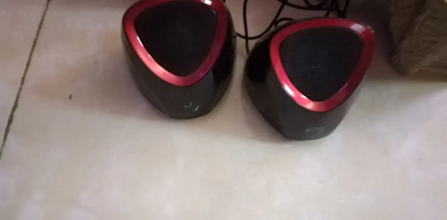 دوعدد اسپیکر مناسب لب تاب|قطعات و لوازم جانبی رایانه|ملارد, |دیوار