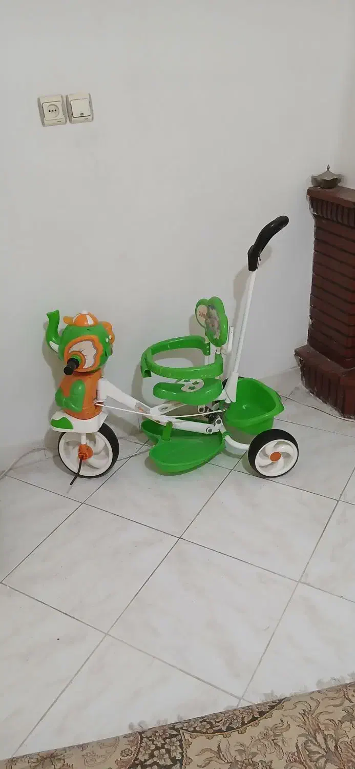 سه چرخه|اسباببازی بچه|بابل, |دیوار