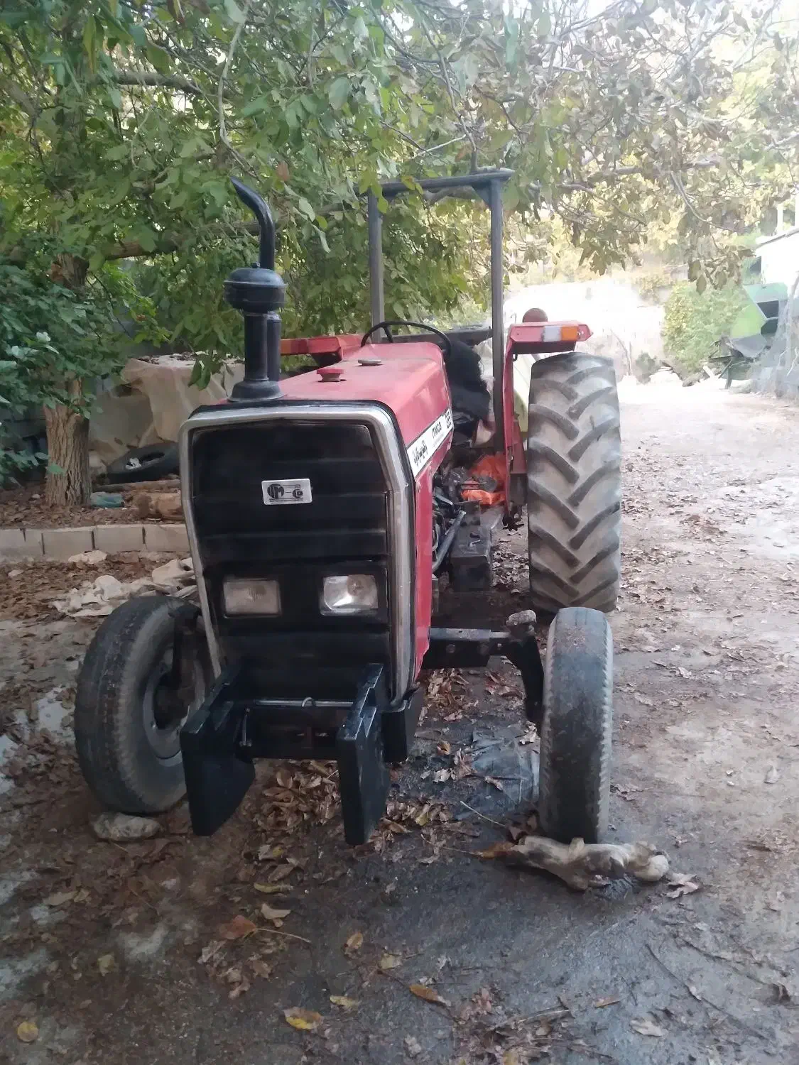 تراکتورفرگوسن۲۸۵|خودرو سنگین|سیسخت, |دیوار