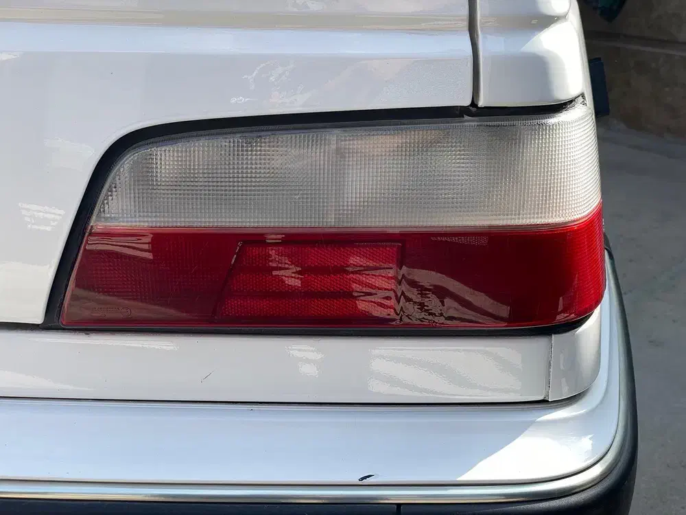 چراغ بالا سفید در حد نو|قطعات یدکی و لوازم جانبی|یاسوج, |دیوار