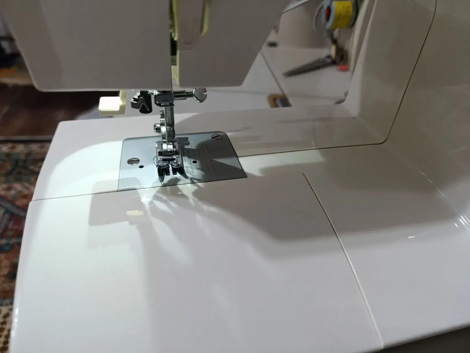 چرخ خانگی و گلدوزی جانتک|چرخ خیاطی و ریسندگی|بندر انزلی, بشمن|دیوار