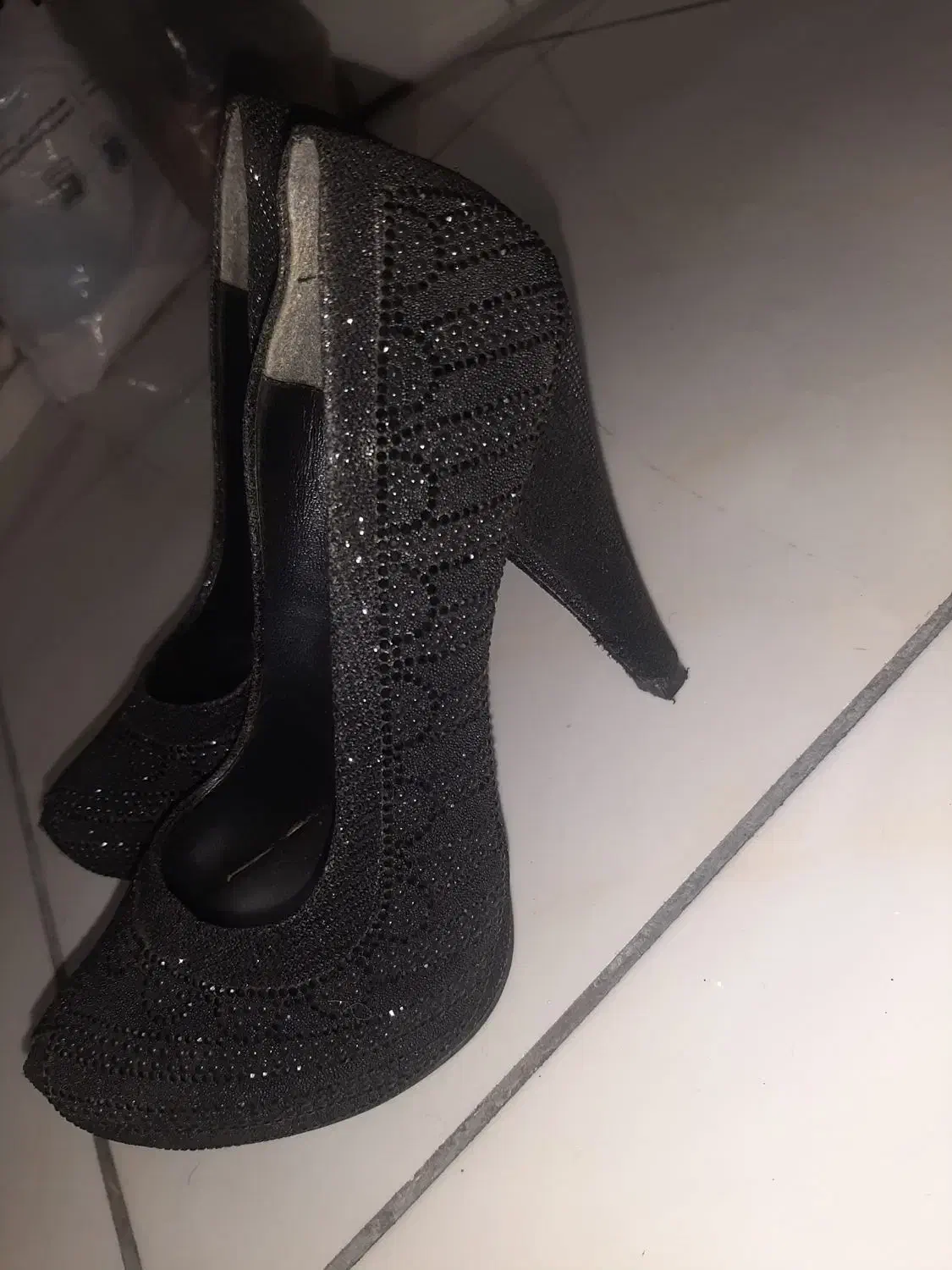 حراج لباس هر کدوم ۱۰۰ تومن|کیف، کفش، کمربند|اردبیل, |دیوار