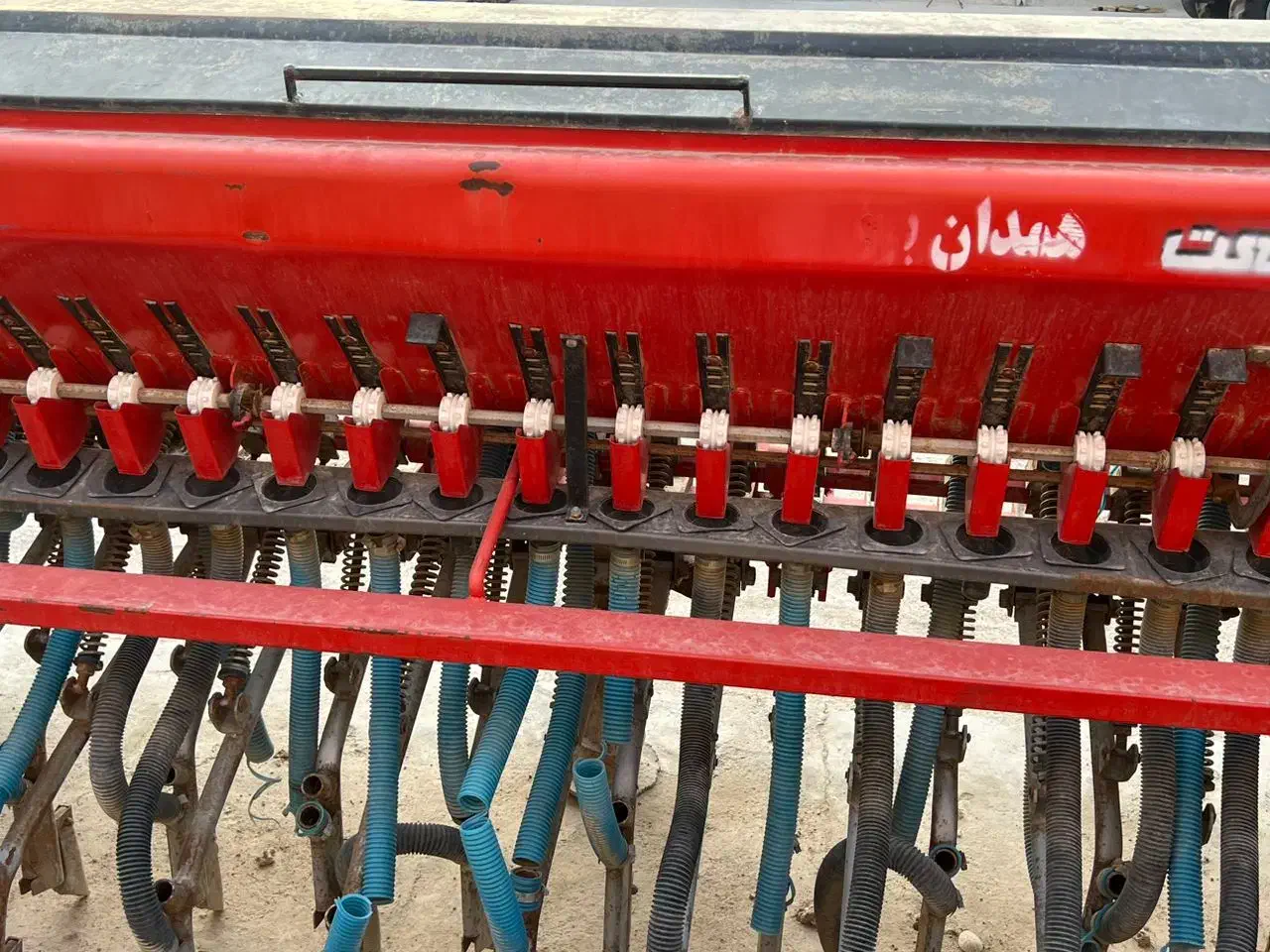 ادوات کشاورزی|ماشینآلات صنعتی|محمله, |دیوار