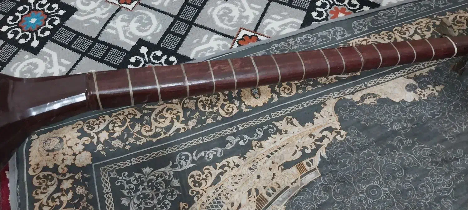 3 تار کاملا نو نو|سازهای سنتی|ایلام, |دیوار