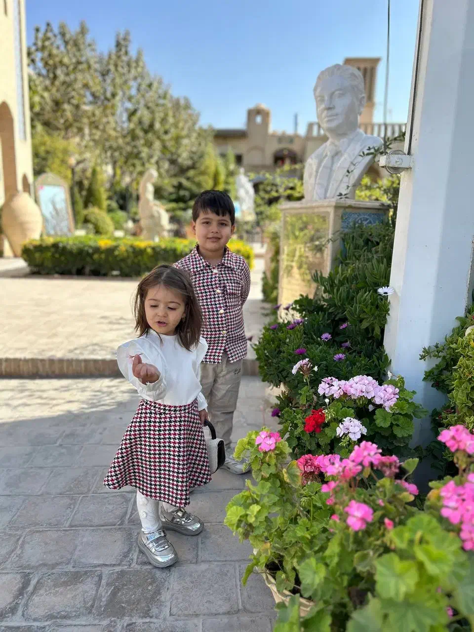 ست یلدایی کودک|کفش و لباس بچه|تفت, |دیوار