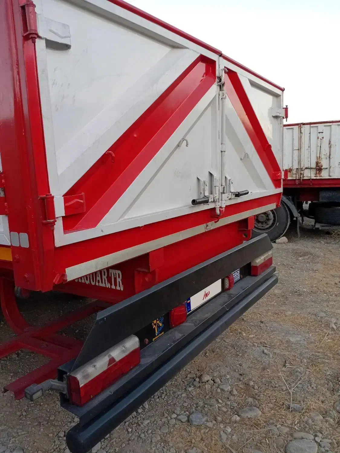 لبه ۱۳ و ۶۰ سه|خودرو سنگین|جهرم, |دیوار