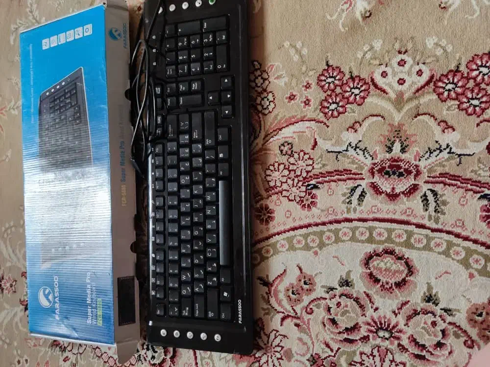 کیبورد کامپیوتر سالم و تمیز|قطعات و لوازم جانبی رایانه|فردیس, فردیس|دیوار