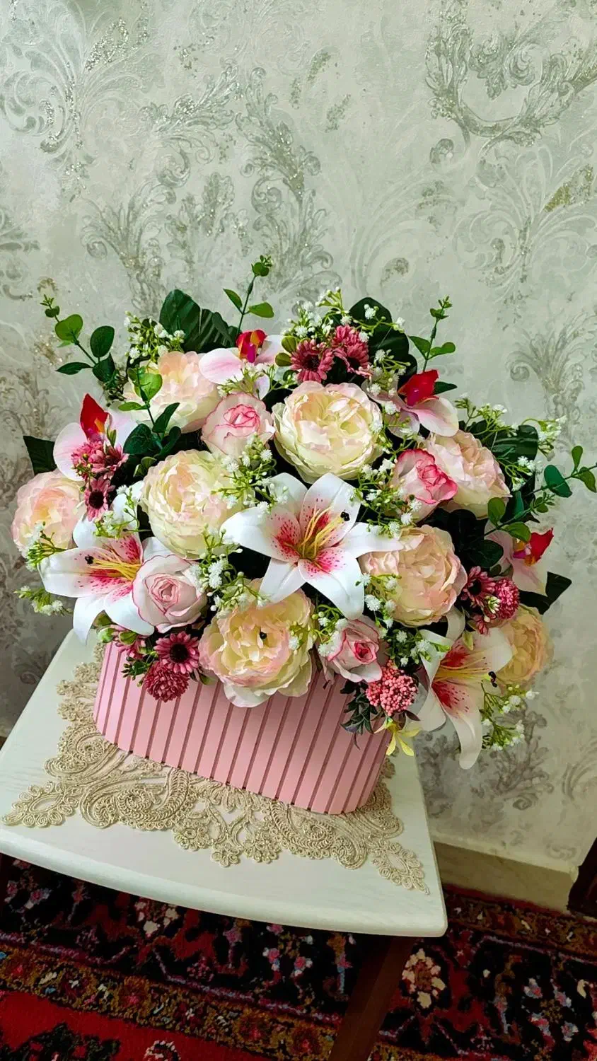 گل مصنوعی درجه 1 به قیمت پایین تنوع زیاد|گل مصنوعی|تبریز, |دیوار