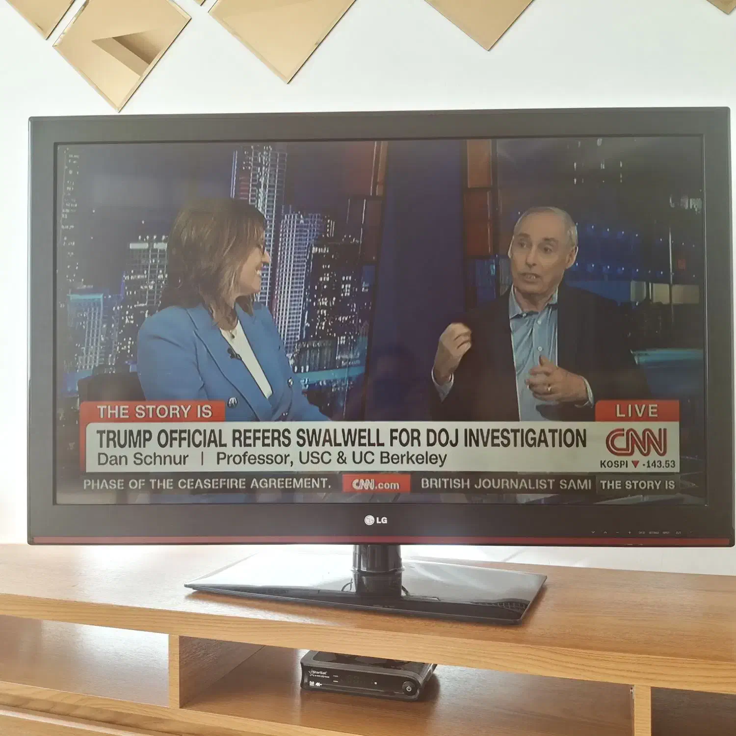 تلوزیون ۴۲ اینچ LG|تلویزیون و پروژکتور|سیرجان, |دیوار