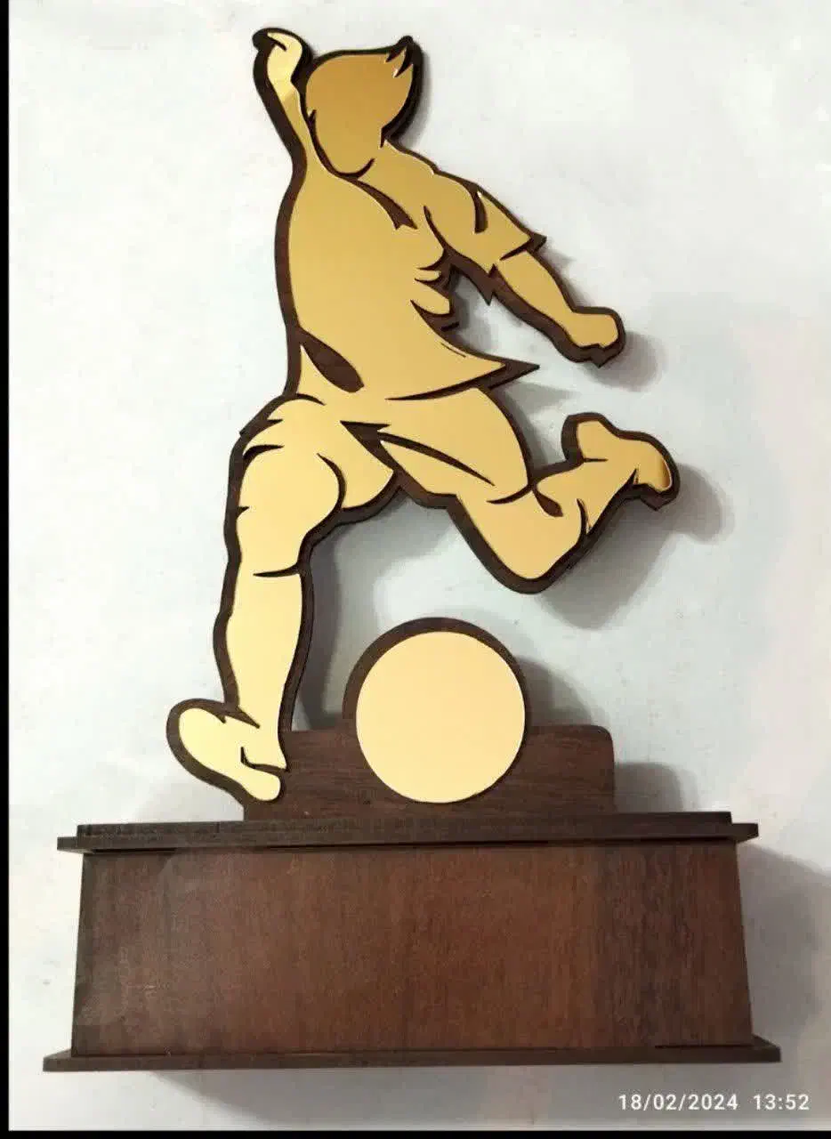 تندیس اِلِمان ورزشی ،فوتبال|مجسمه، تندیس، ماکت|خمینیشهر, |دیوار