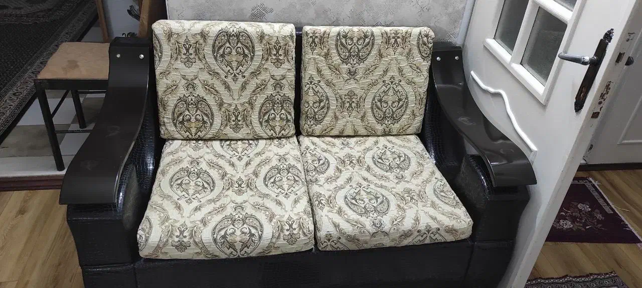 مبل راحتی|مبلمان خانگی و میز عسلی|خوی, |دیوار