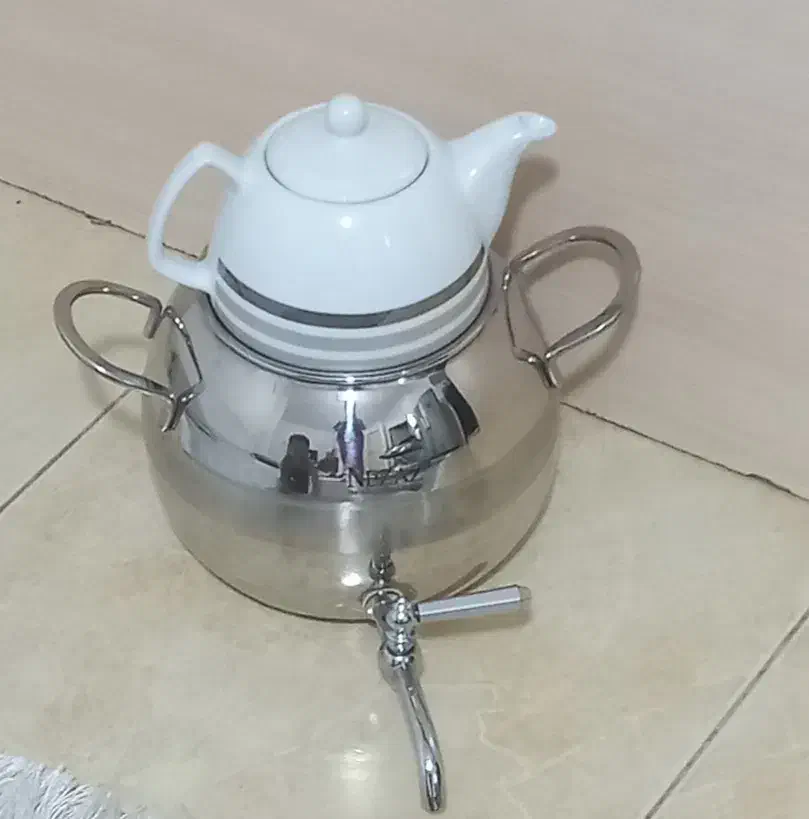 کتری قوری نزاز نو|قوری، کتری، قهوه‌ساز دستی|اسلام‌شهر, شهرک قائمیه|دیوار