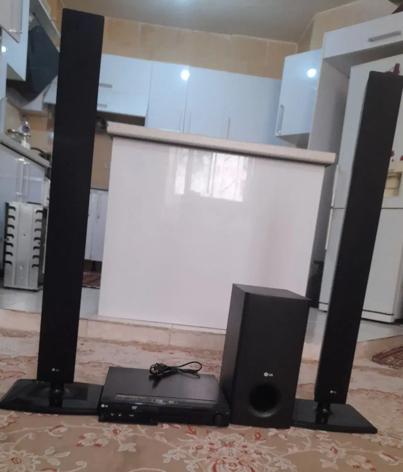 سینما خانگی مارک ال جی|سیستم صوتی خانگی|صدرا-فارس, فاز ۲|دیوار