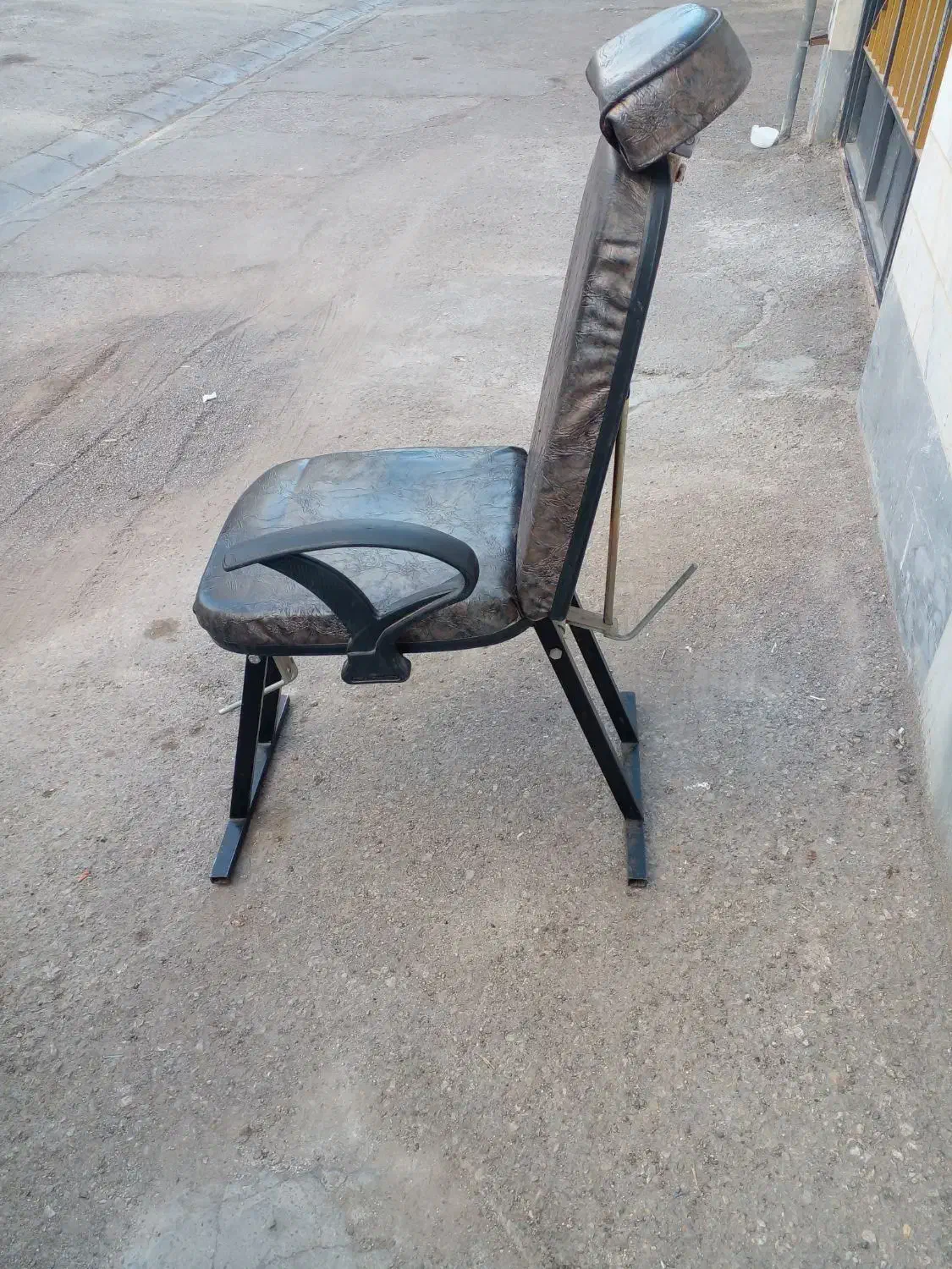 صندلی جک دار|صندلی و نیمکت|اردبیل, |دیوار