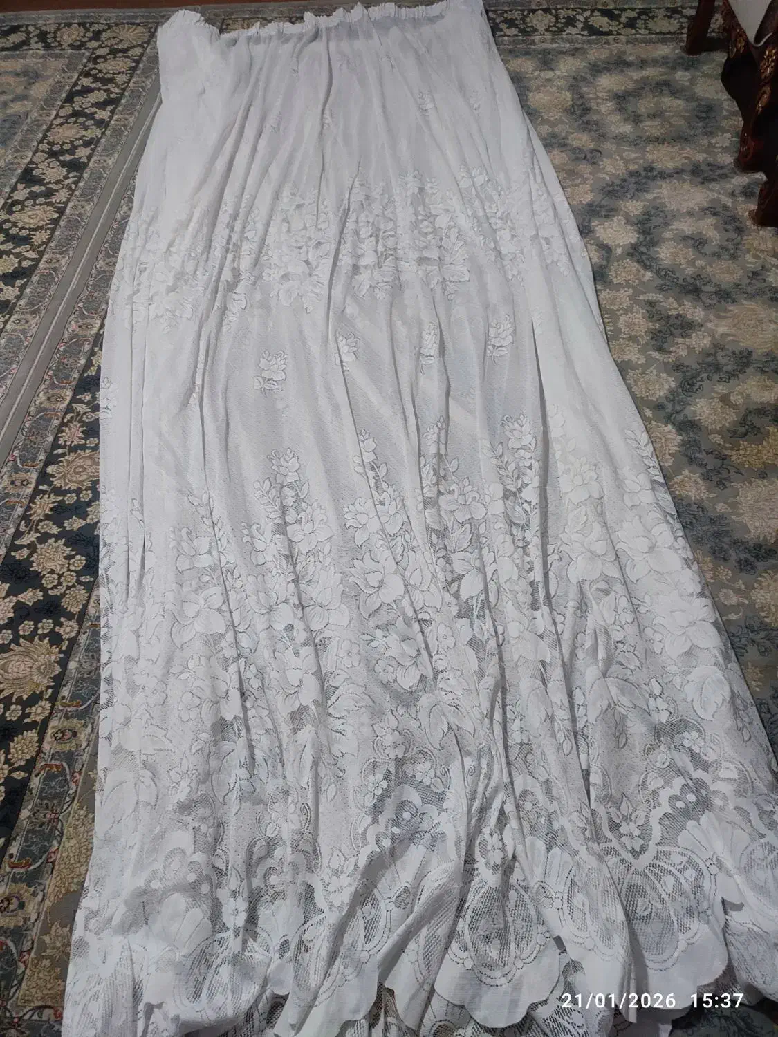 پرده|پرده، رانر، رومیزی|اشتهارد, |دیوار