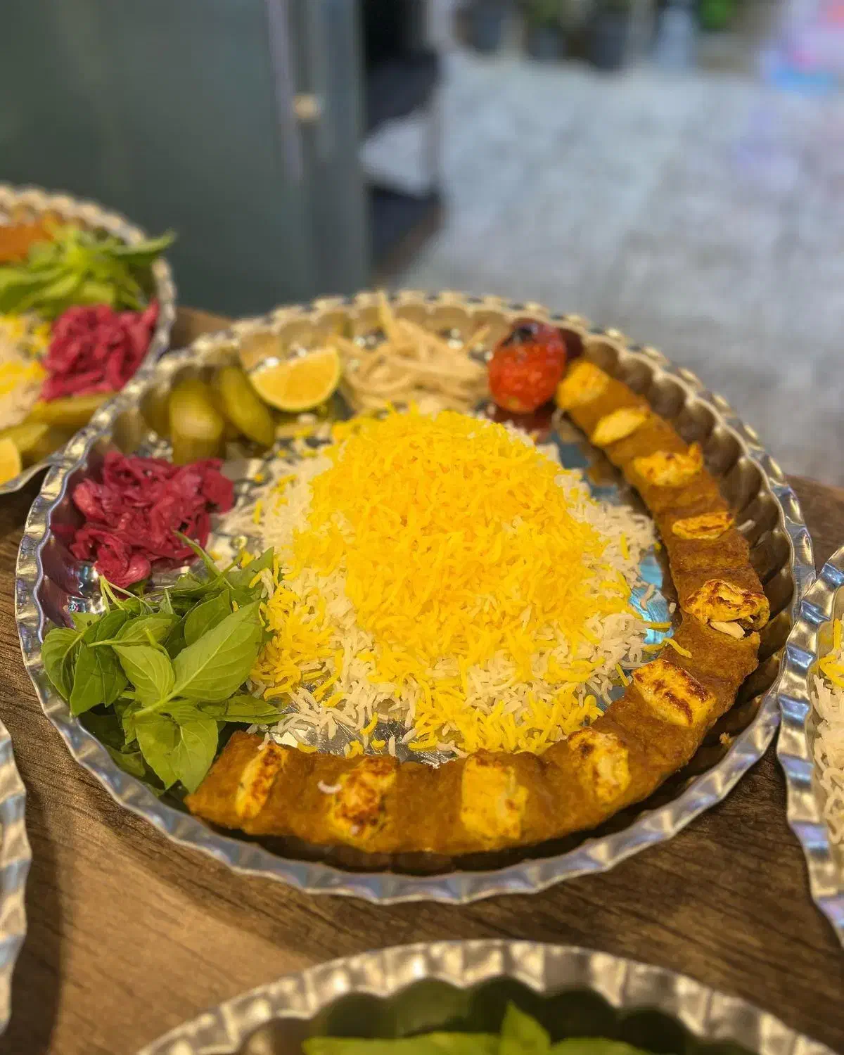 سیخ گیری انواع کباب و جوجه|استخدام خدمات فروشگاه و رستوران|قم, جمکران|دیوار