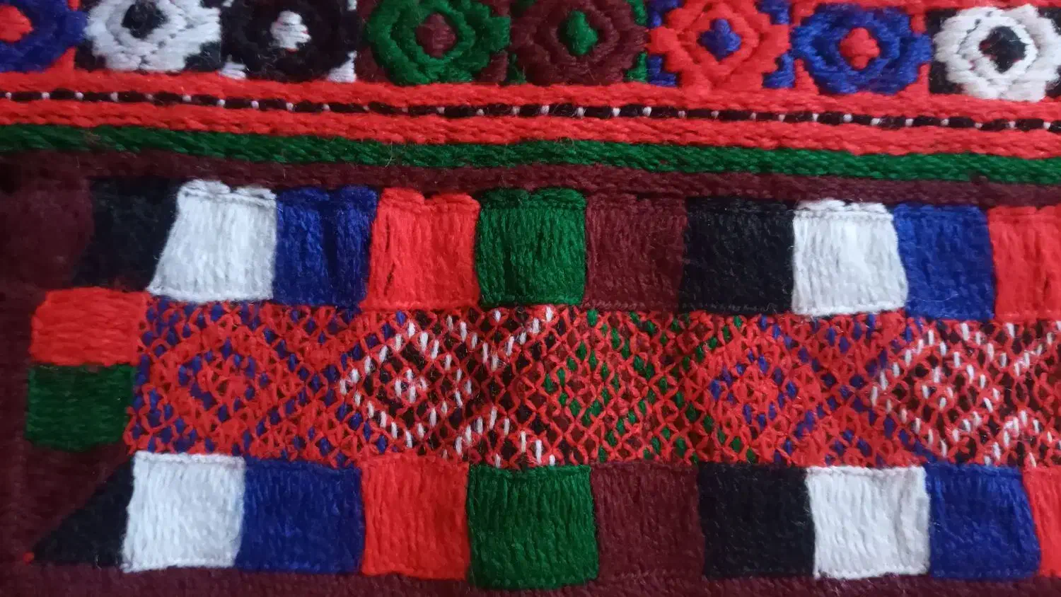 زیح آستین مجلسی|لباس|سراوان, |دیوار