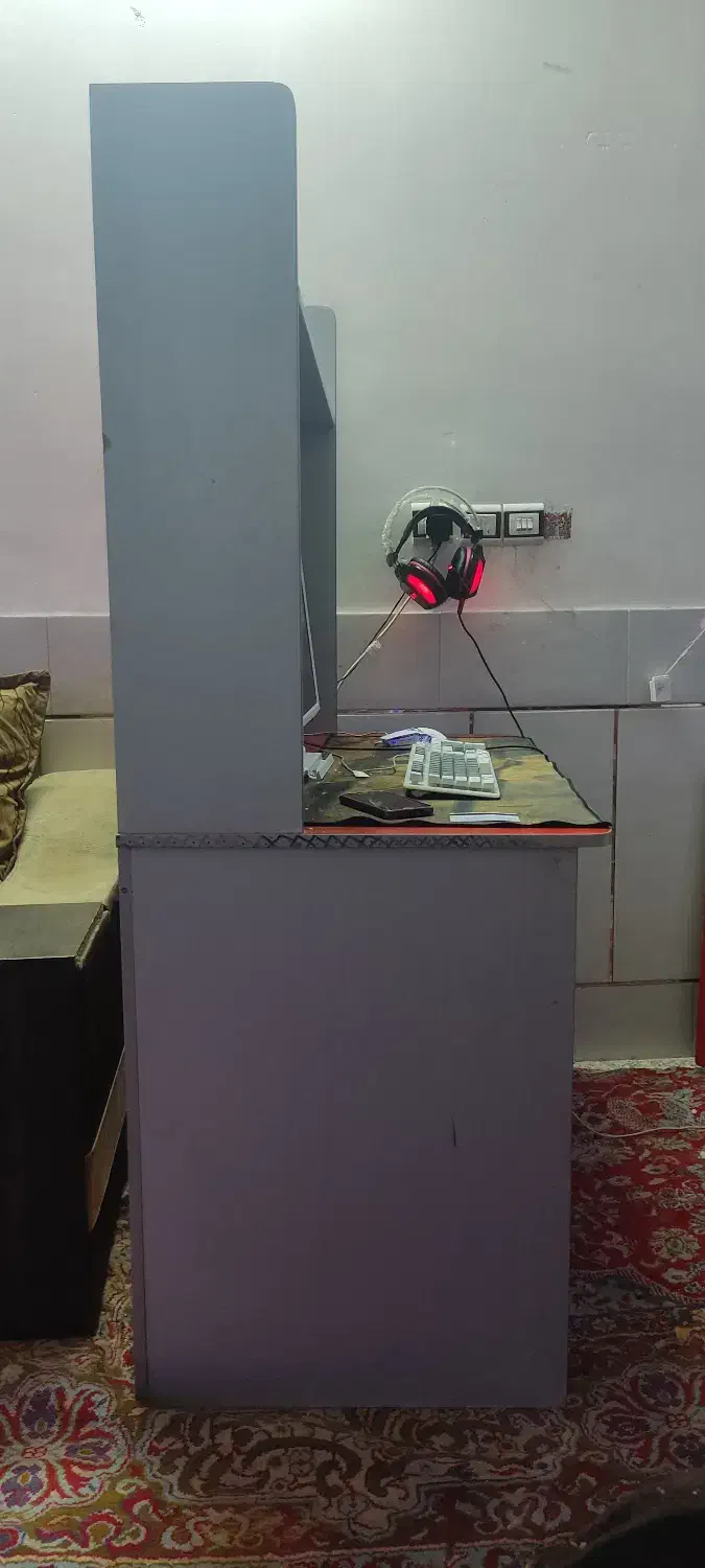 فوری میز تحریر سالم|میز تحریر و کامپیوتر|نجفآباد, کشاورز|دیوار