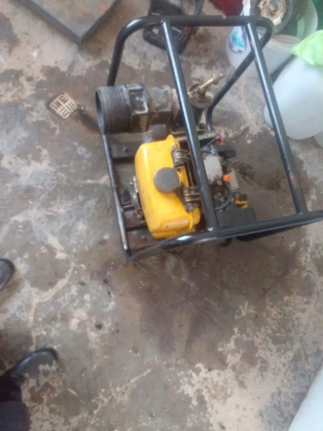 موتور آب|ماشین‌آلات صنعتی|بزینه رود, |دیوار