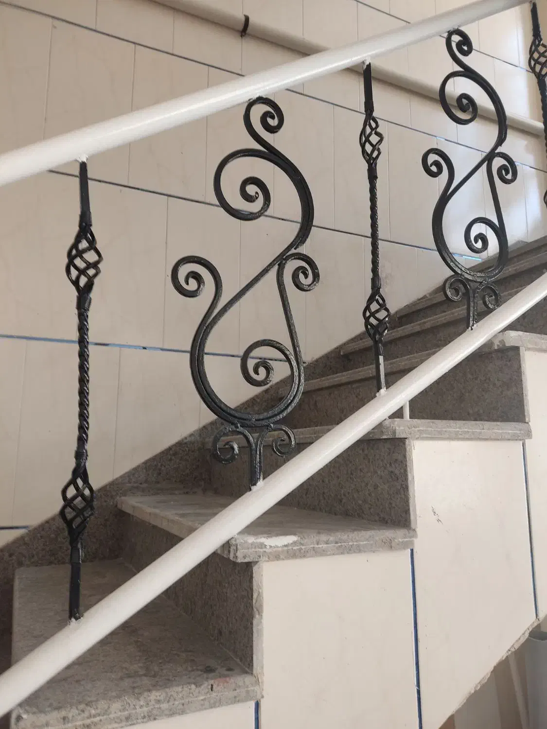 نقاشی ساختمان کناف کاغذ دیواری درب و پنجره|خدمات پیشه و مهارت|شاهین‌شهر, شهرک ردانی پور|دیوار