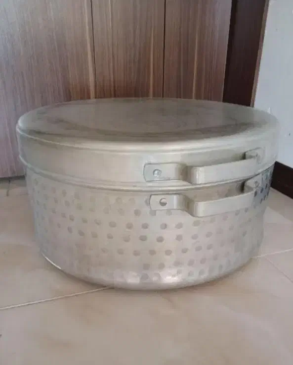 دیگ بزرگ|ظروف پخت‌وپز|یزد, |دیوار