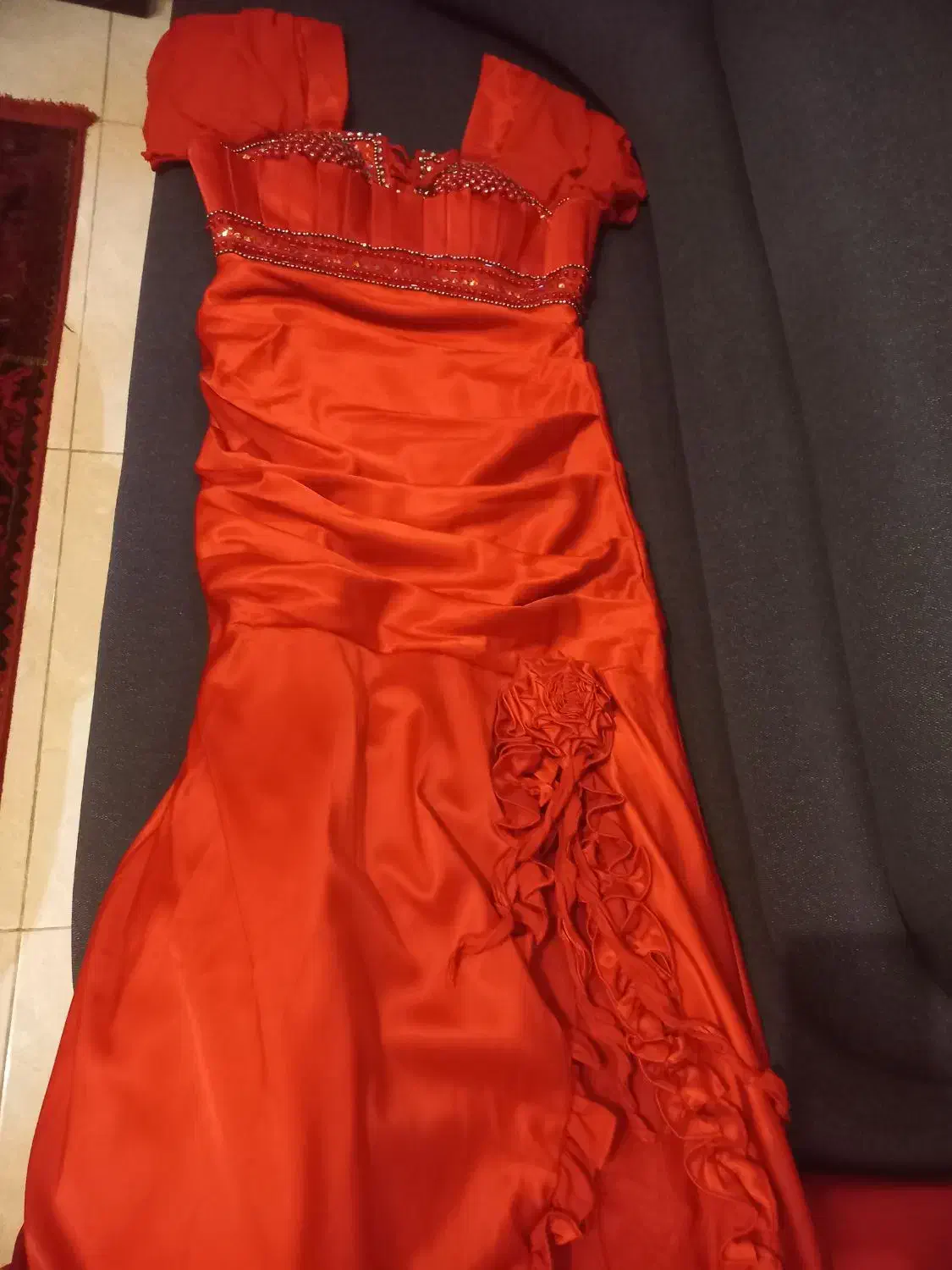 لباس مجلسی|لباس|رشت, گلباغ نماز|دیوار