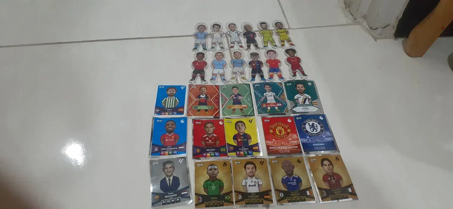 کارتهای فوتبالی خیلی قوی باآدمک|اسباببازی|ساری, |دیوار