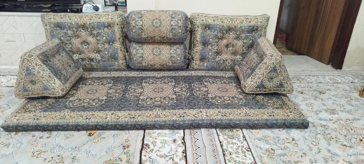 شاه نشین|پشتی|سنندج, |دیوار