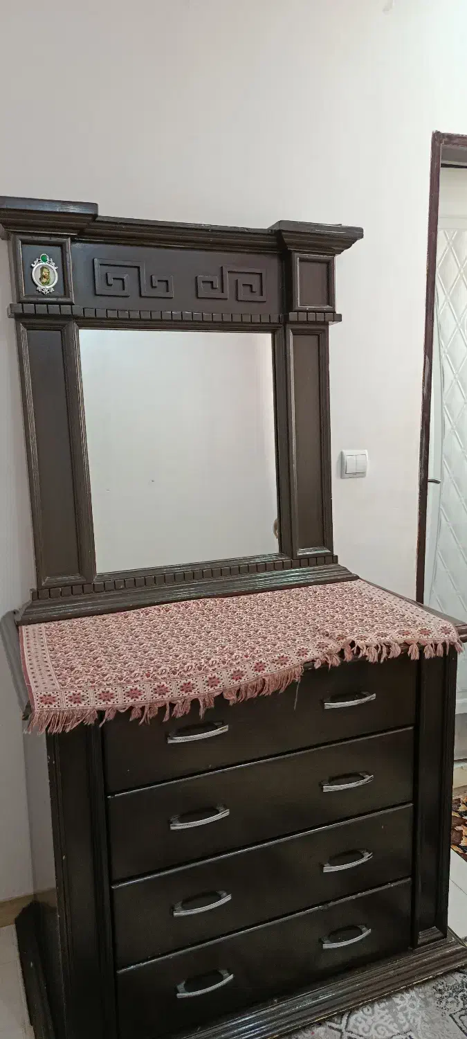 دراورتمام چوب سالم|جاکفشی، کمد، دراور|شریف‌آباد, |دیوار