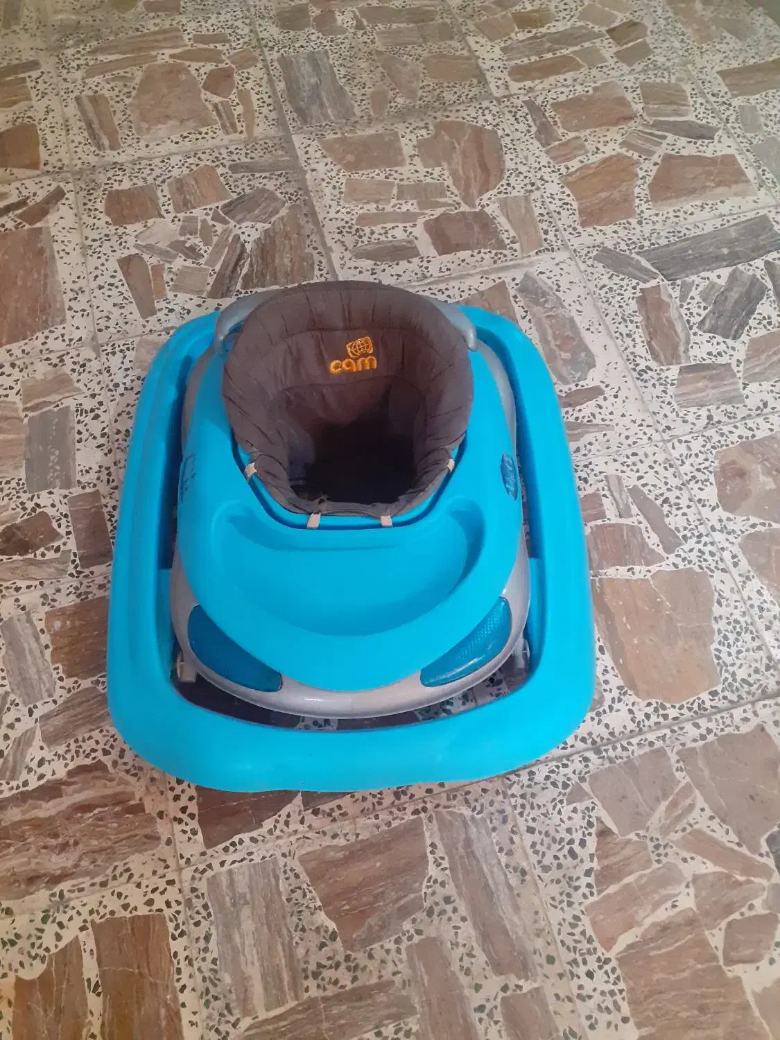 راه بردن بچه|کالسکه و لوازم جانبی|رشت, جهاد|دیوار