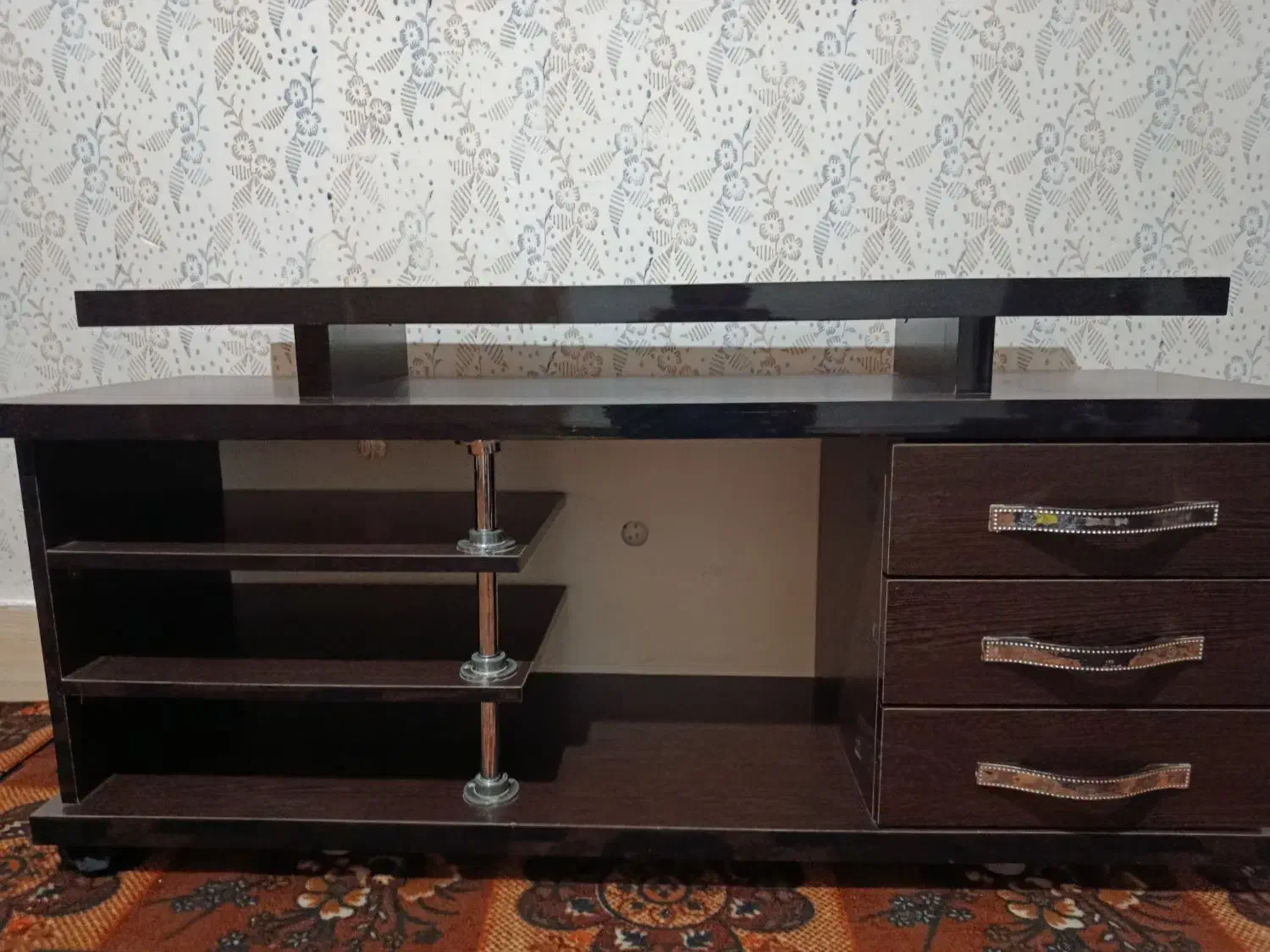 میزتلویزیون درحدنو|میز تلویزیون|سبزوار, گلشن|دیوار