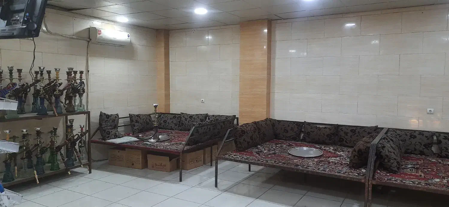 قلیان برنزی و میز سنتی فلزی|صنایع دستی و سایر لوازم تزئینی|تبریز, |دیوار