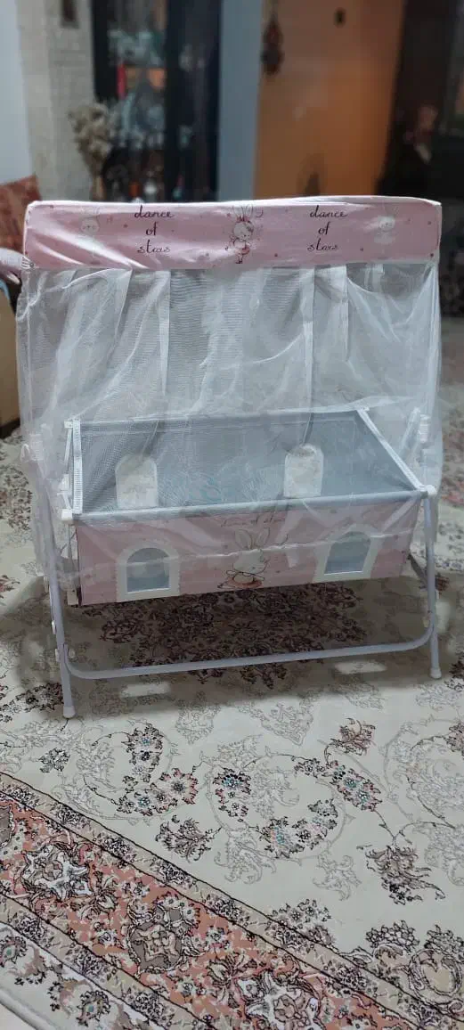 سیسمونی|تخت و سرویس خواب|رویان, |دیوار