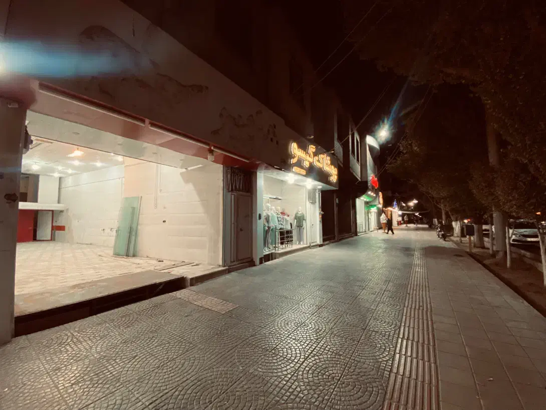 مغازه بعد از پارک هفت تیر بر اصلی کاشانی|اجارهٔ مغازه و غرفه|یزد, |دیوار