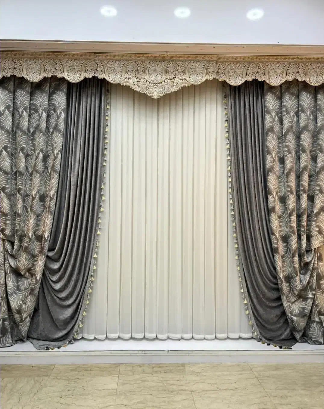 والان پرده دکوری مخمل پتینه توسی طلایی ترک|پرده، رانر، رومیزی|تهران, مولوی|دیوار