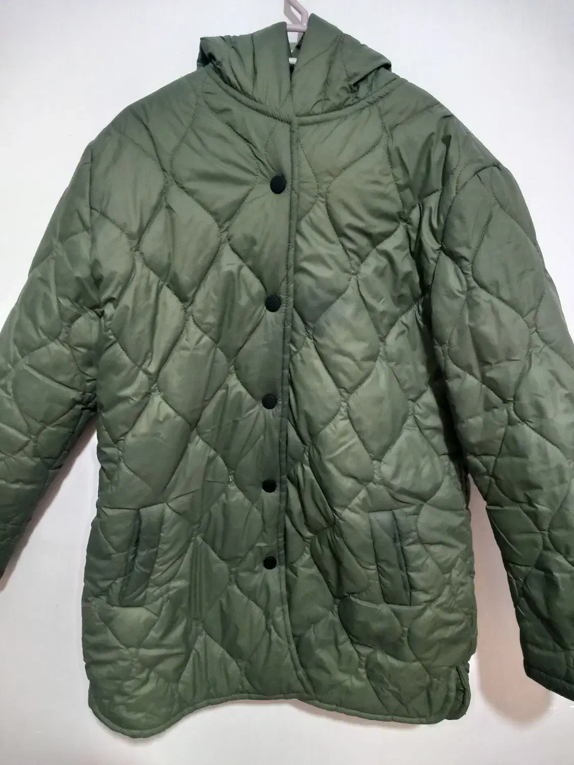 کاپشن|لباس|نیشابور, فردوسی جنوبی|دیوار