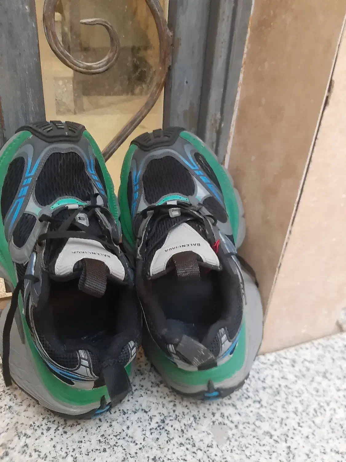 فروش کفش بالنسیوگا اصل ایکس قول سایز 44|کیف، کفش، کمربند|صدرا-فارس, فاز ۱|دیوار