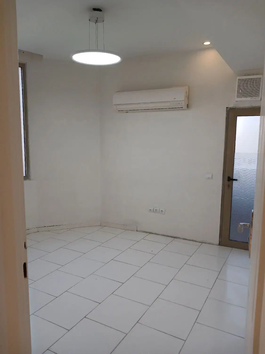 اجاره اتاق ۱۰متری|اجارهٔ دفتر کار، اتاق اداری، مطب|کرج, شهرک فهمیده|دیوار