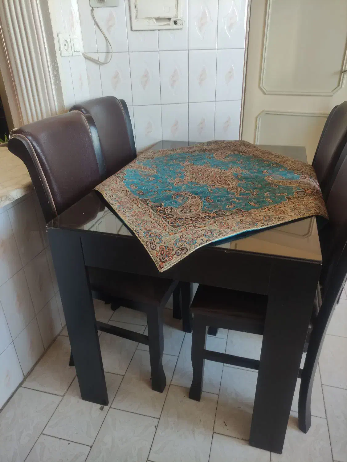 میز نهارخوری 4نفره|میز و صندلی غذاخوری|مشهد, ادیب نیشابوری (شهرک غرب)|دیوار