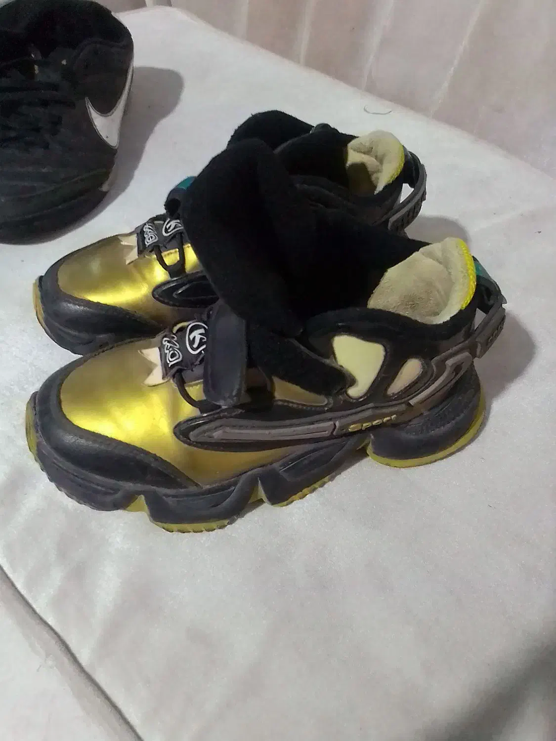 کفش و بوت و کتونی|کیف، کفش، کمربند|شاهدشهر, |دیوار