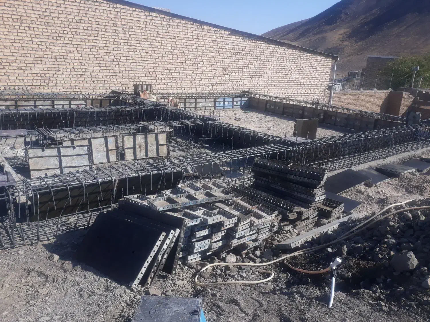 فنداسیون و قالب بندی|خدمات پیشه و مهارت|سبزوار, گلشن|دیوار