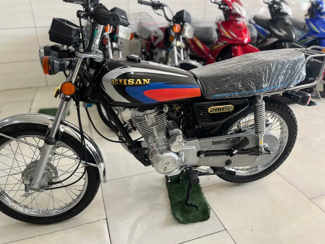 احسان 200 CDI تمیز در حد لاکاغذی و کاربراتوری|موتورسیکلت|یزد, |دیوار