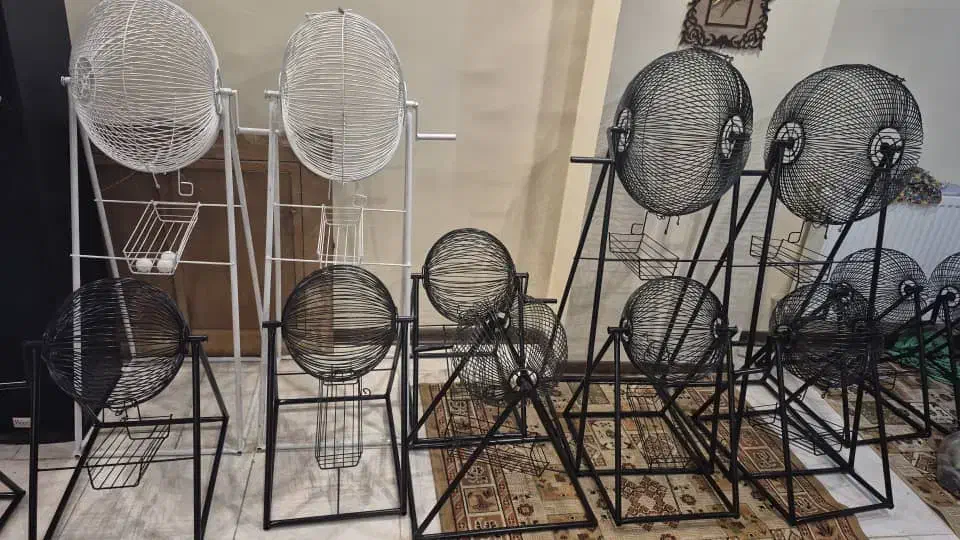 گردونه|کلکسیون و سرگرمی|گوراب زرمیخ, |دیوار