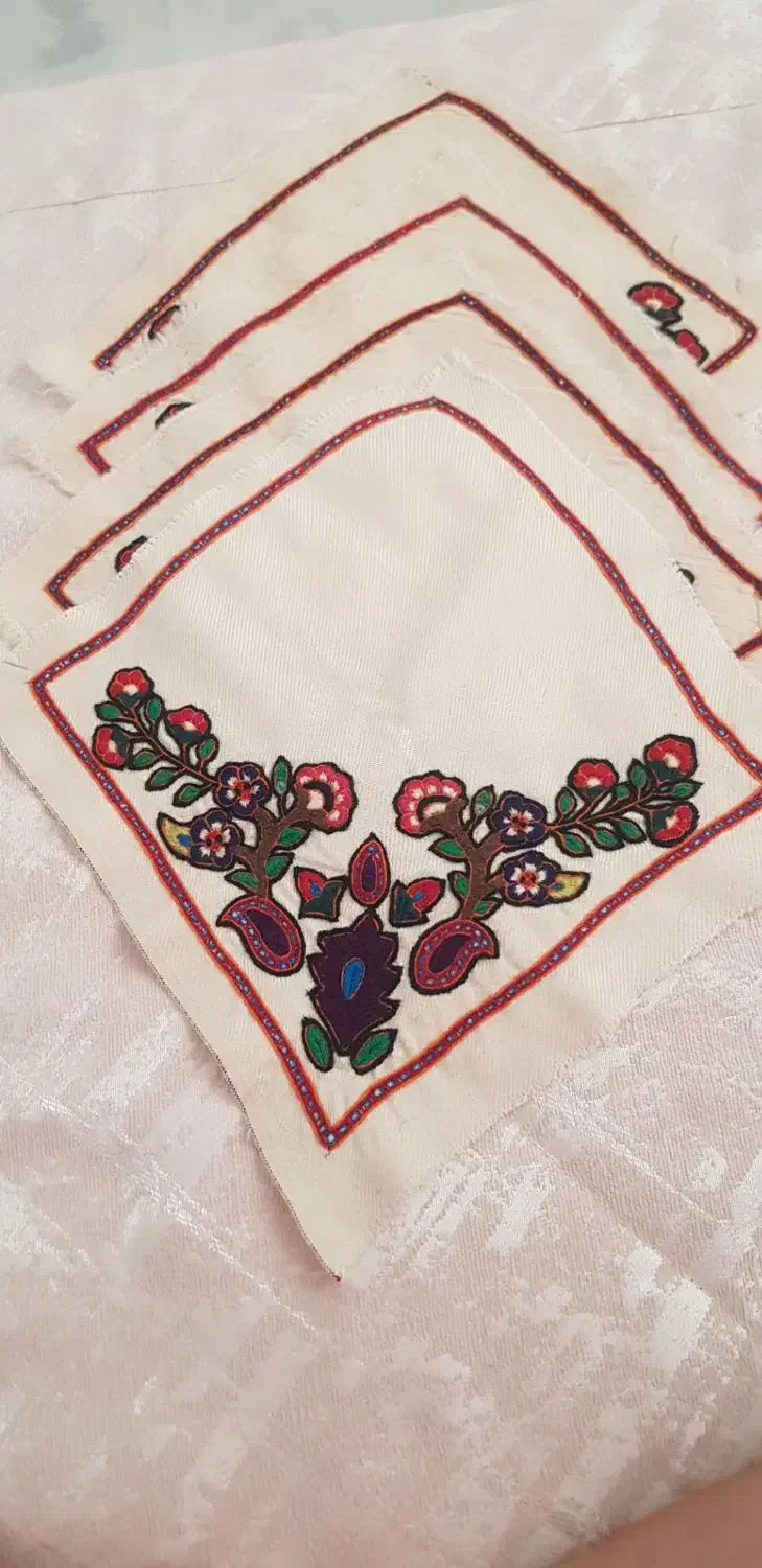 تعداد ۴عدد تو بوفه ای پته|لوازم خیاطی و بافتنی|رفسنجان, |دیوار