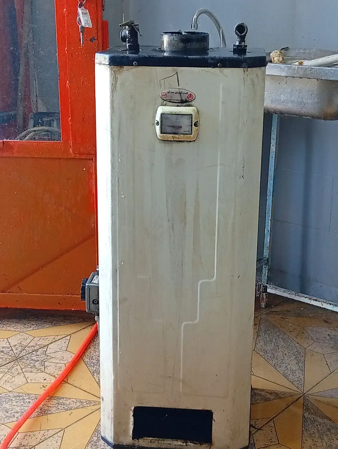 فروش آبگرم کن ویخچال ویترینی استیل در قلعه تل|یخچال و فریزر|باغ ملک, |دیوار